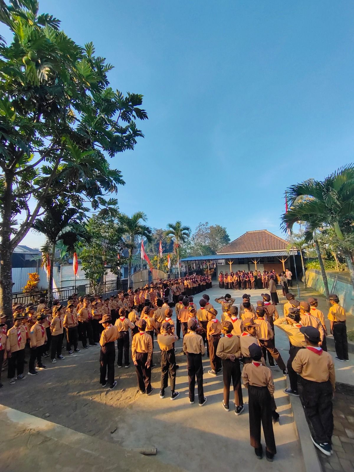 MI Manarul Huda Peringati Hari Pramuka